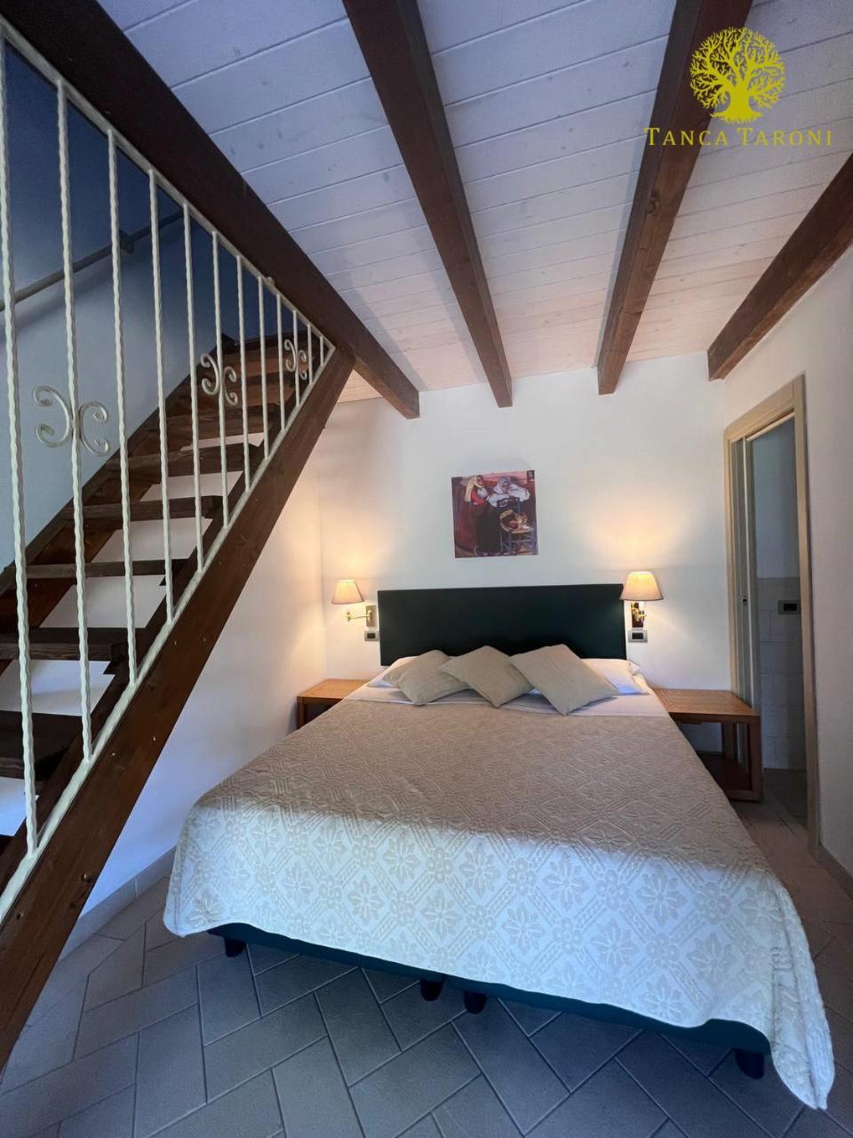 Agriturismo Bed And Breakfast Tanca Taroni Telti Exterior foto
